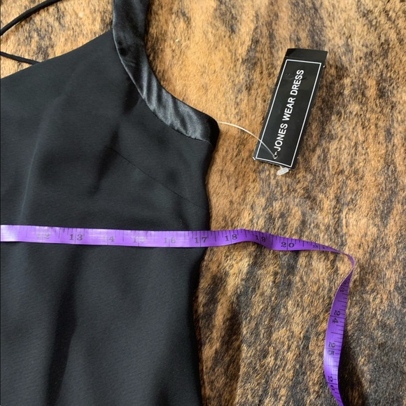 Woman’s evening or formal Jones Wear size 10 black sleeveless dress - Picture 4 of 9